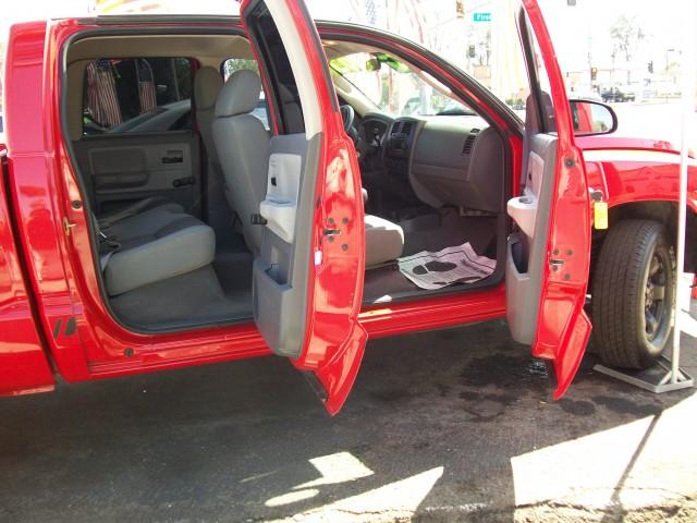 Dodge Dakota 2005 photo 3