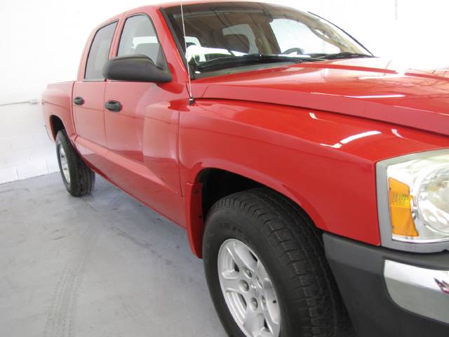 Dodge Dakota 2005 photo 2