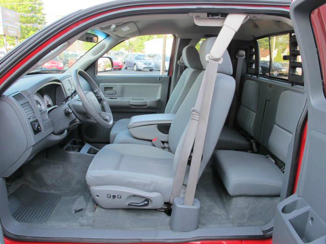 Dodge Dakota 2005 photo 24