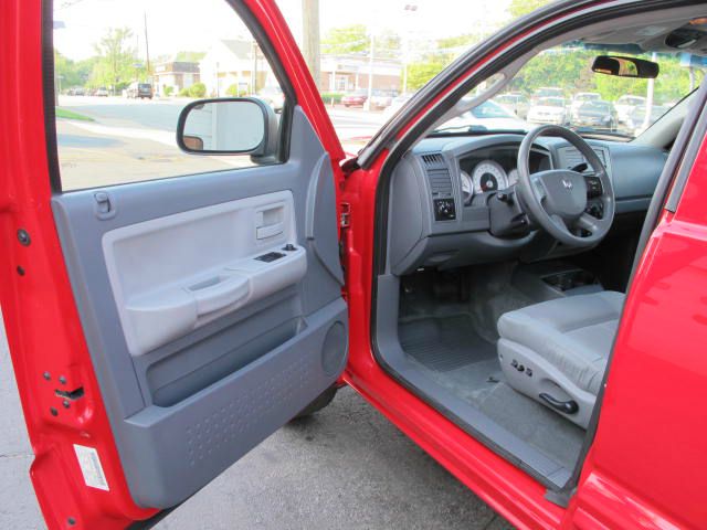 Dodge Dakota 2005 photo 8