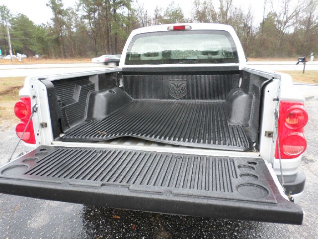 Dodge Dakota 2005 photo 3