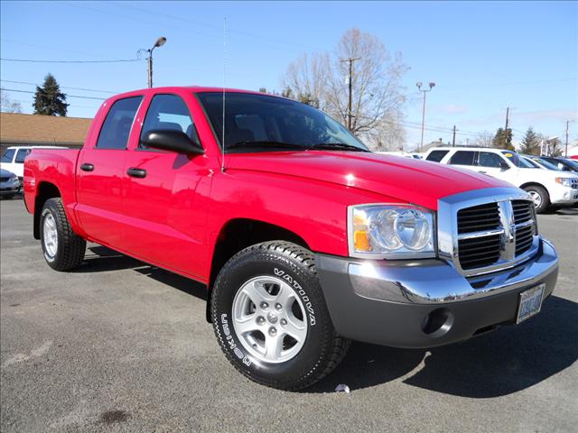 Dodge Dakota SLT Pickup
