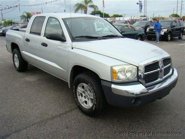 Dodge Dakota 2005 photo 2