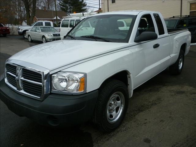 Dodge Dakota 2005 photo 2