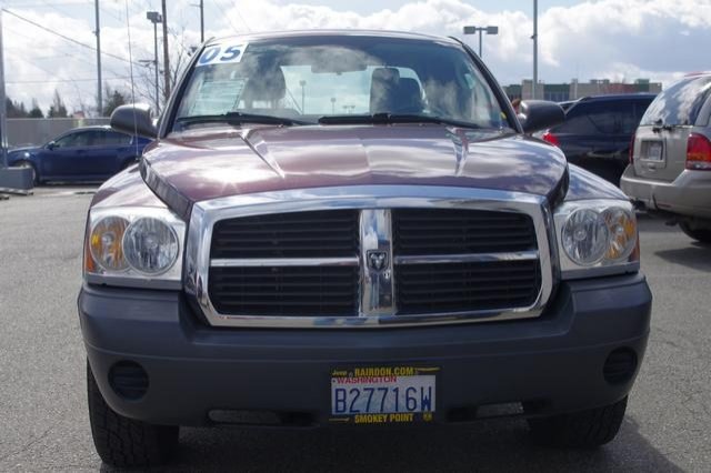 Dodge Dakota 2005 photo 2
