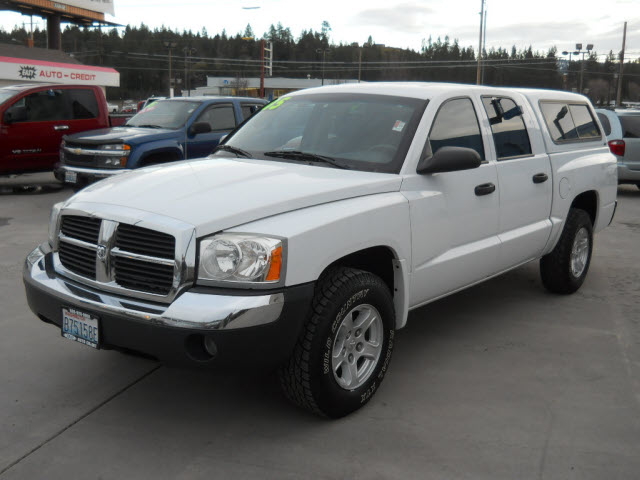 Dodge Dakota 2005 photo 2