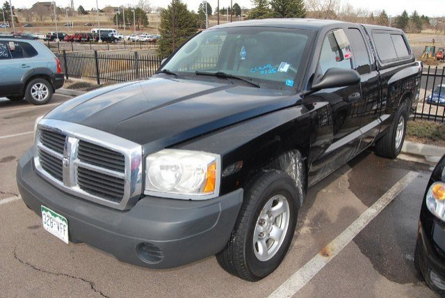 Dodge Dakota 2005 photo 2