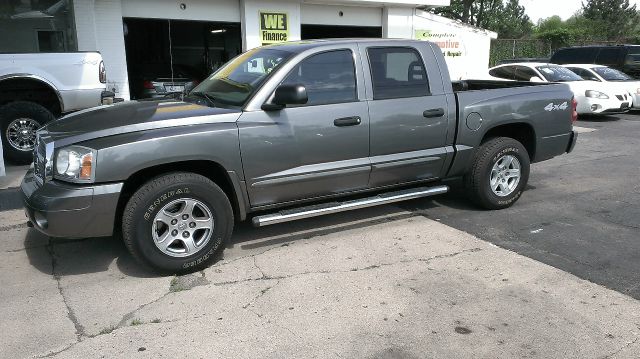 Dodge Dakota 2005 photo 2