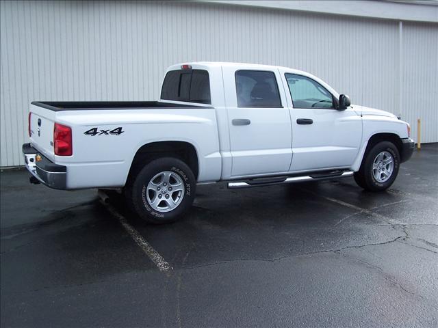Dodge Dakota 2005 photo 2