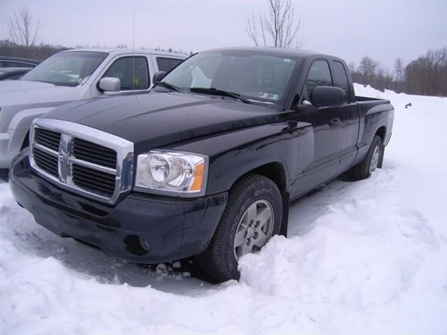 Dodge Dakota 2005 photo 2