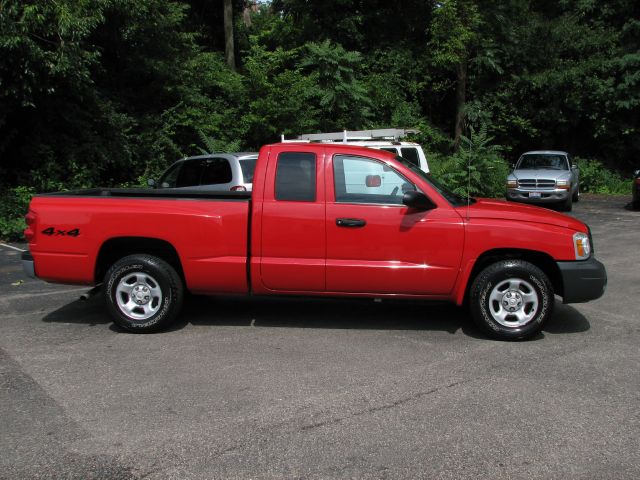 Dodge Dakota 2005 photo 2
