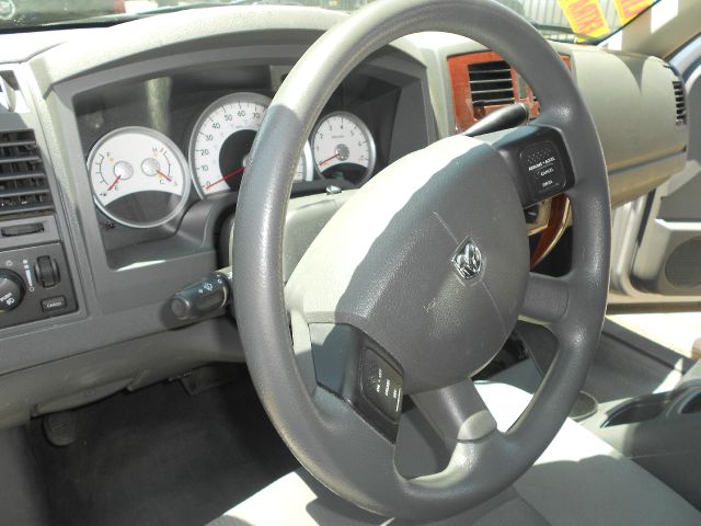 Dodge Dakota 2005 photo 1