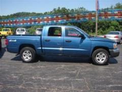 Dodge Dakota SLT Pickup