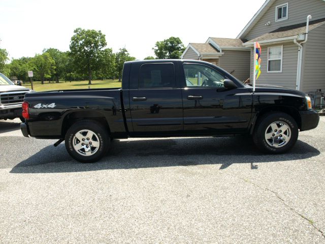 Dodge Dakota 2005 photo 2
