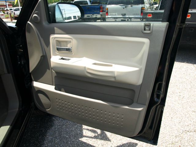 Dodge Dakota 2005 photo 9