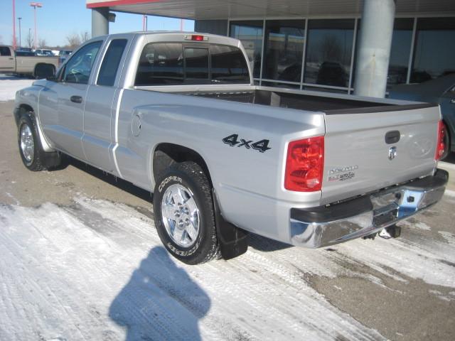 Dodge Dakota 2005 photo 1