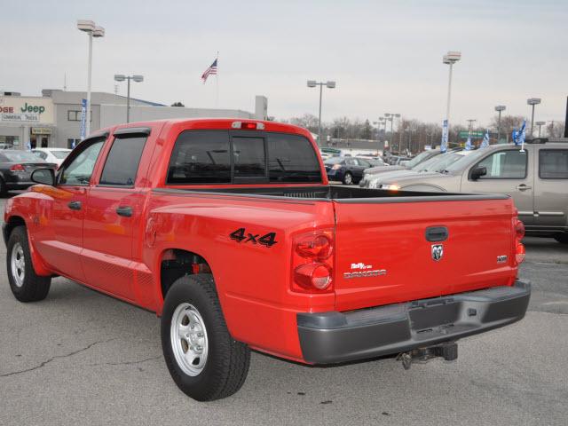 Dodge Dakota 2005 photo 2