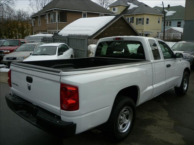 Dodge Dakota 2005 photo 2