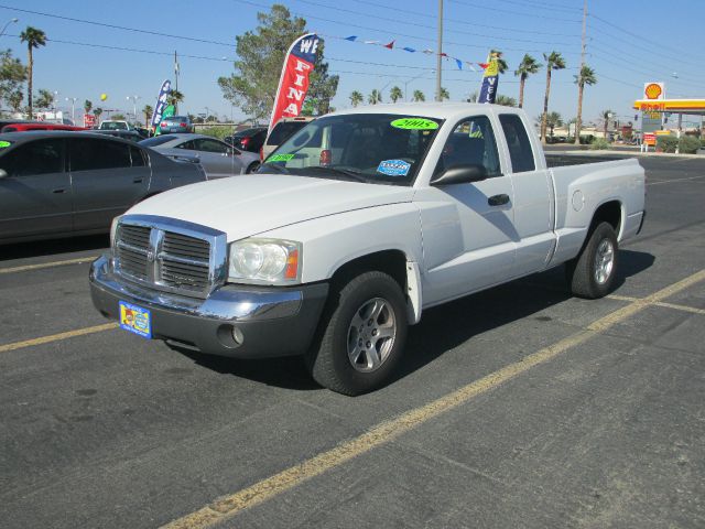 Dodge Dakota 2005 photo 2