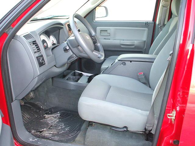 Dodge Dakota 2005 photo 2