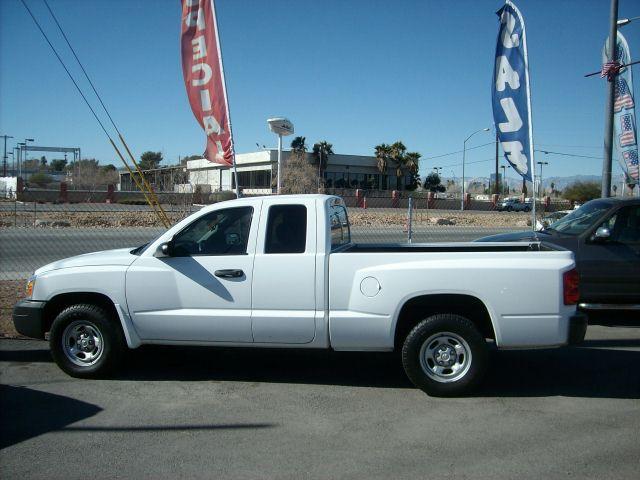 Dodge Dakota 2005 photo 1