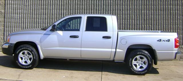 Dodge Dakota 2005 photo 1
