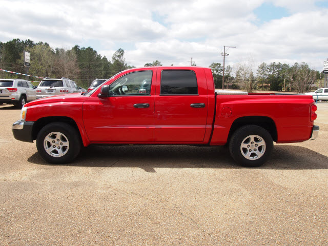 Dodge Dakota 2005 photo 2