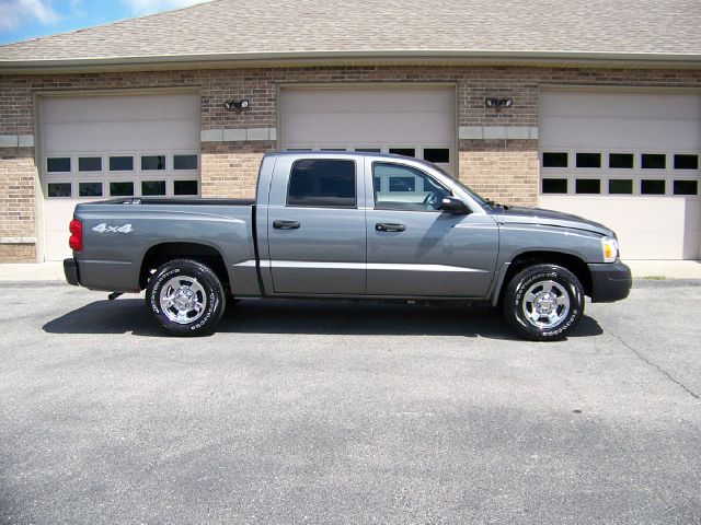 Dodge Dakota 2005 photo 2