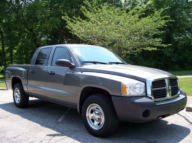 Dodge Dakota 4dr LX 4WD Auto Pickup Truck