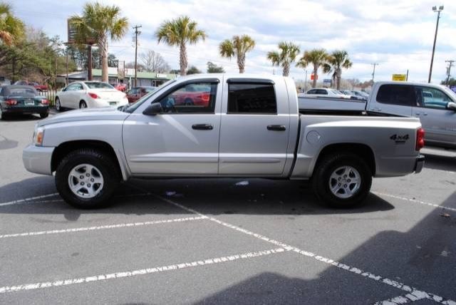 Dodge Dakota 2005 photo 2