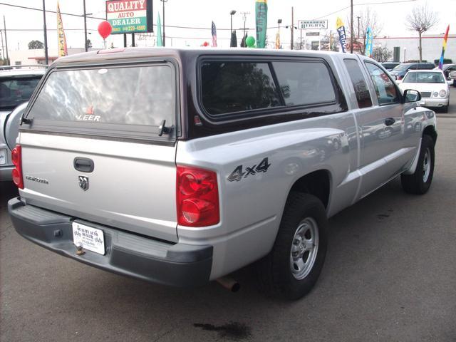 Dodge Dakota 2006 photo 3