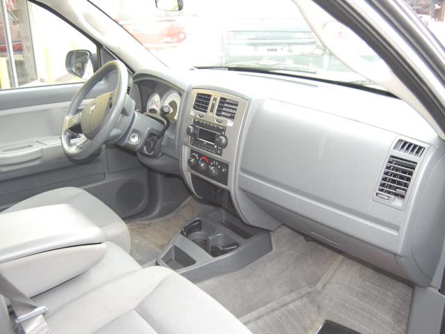 Dodge Dakota 2006 photo 2