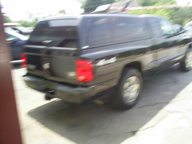 Dodge Dakota XLT Lifted 4x4 Pickup Truck