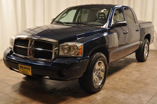 Dodge Dakota SLT Pickup