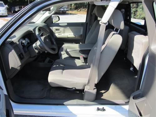 Dodge Dakota 2006 photo 2