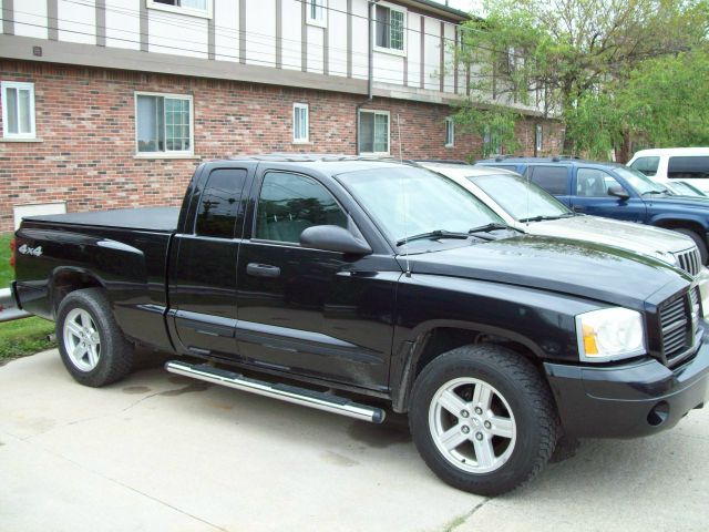 Dodge Dakota 6.3 Box ST Pickup Truck