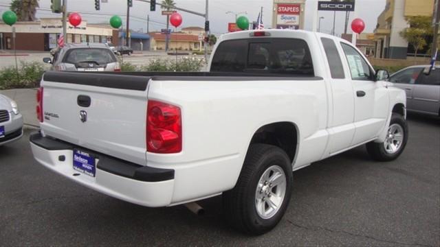Dodge Dakota 2008 photo 2