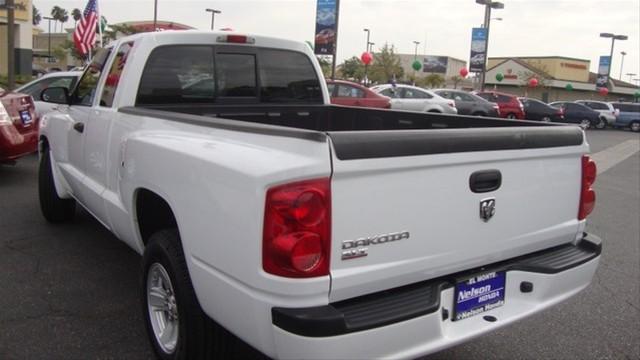Dodge Dakota 2008 photo 3