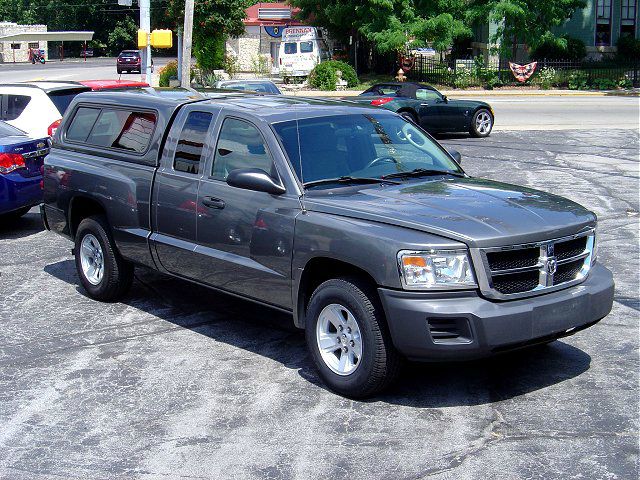 Dodge Dakota Touring Enthusiast Grand Pickup Truck