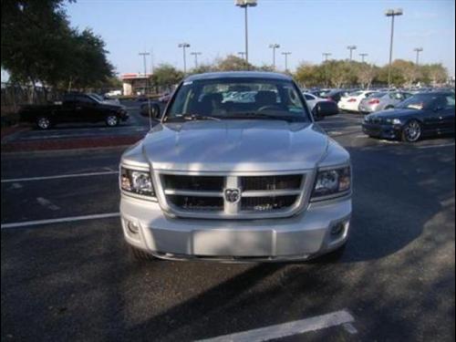 Dodge Dakota 2WD Crew Cab 143.5 Other