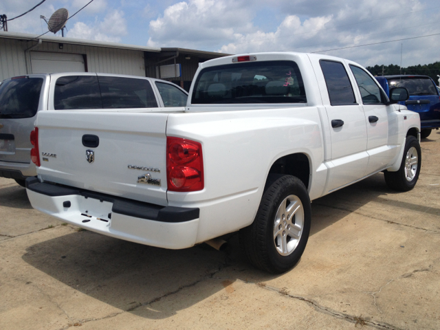 Dodge Dakota Base Especial Edition Pickup Truck