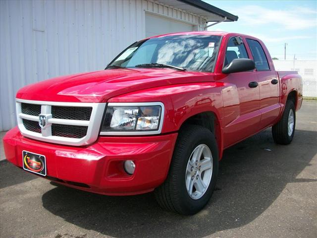 Dodge Dakota 2WD Crew Cab 143.5 Pickup