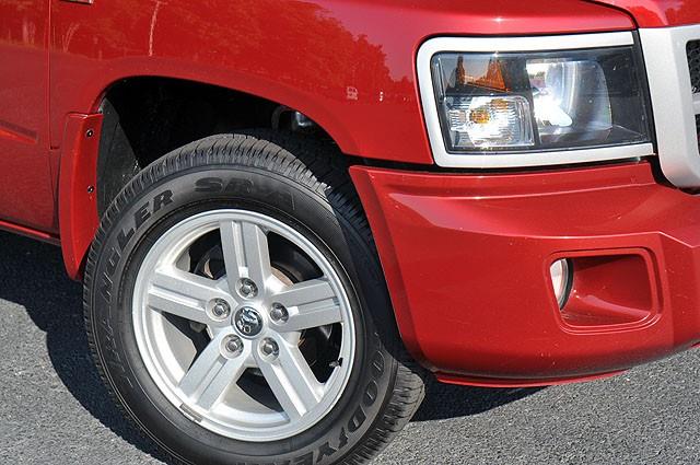 Dodge Dakota 2010 photo 16