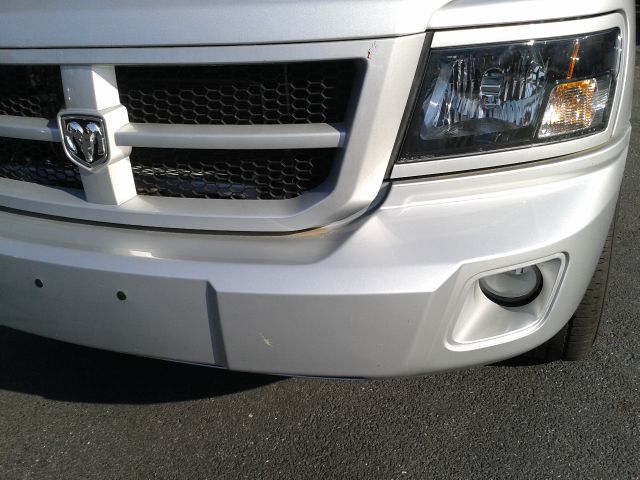 Dodge Dakota 2011 photo 1