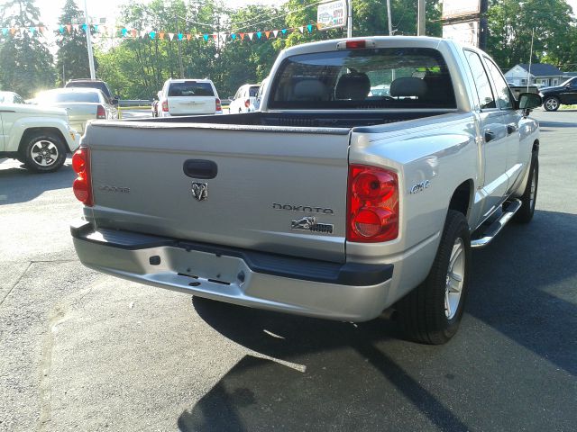 Dodge Dakota 2011 photo 3