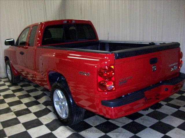 Dodge Dakota 2011 photo 3