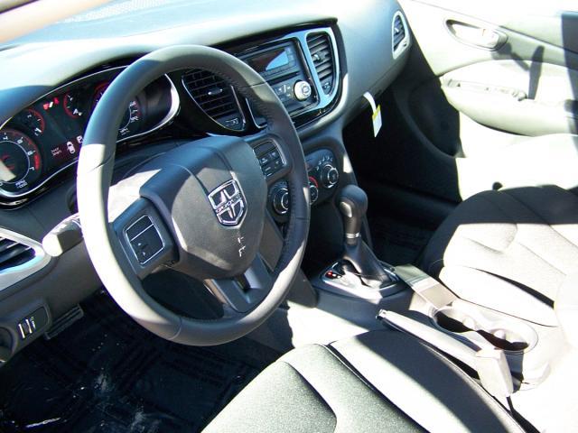 Dodge Dart 2013 photo 8