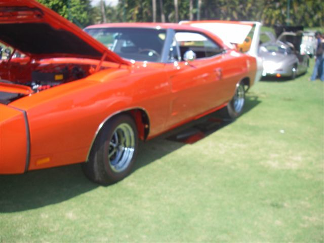 Dodge Daytona 1969 photo 1