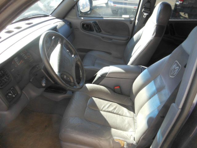 Dodge Durango 1999 photo 4