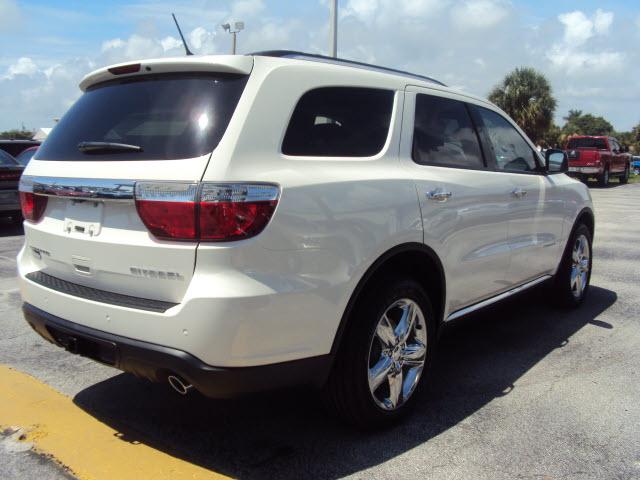 Dodge Durango 2011 photo 2